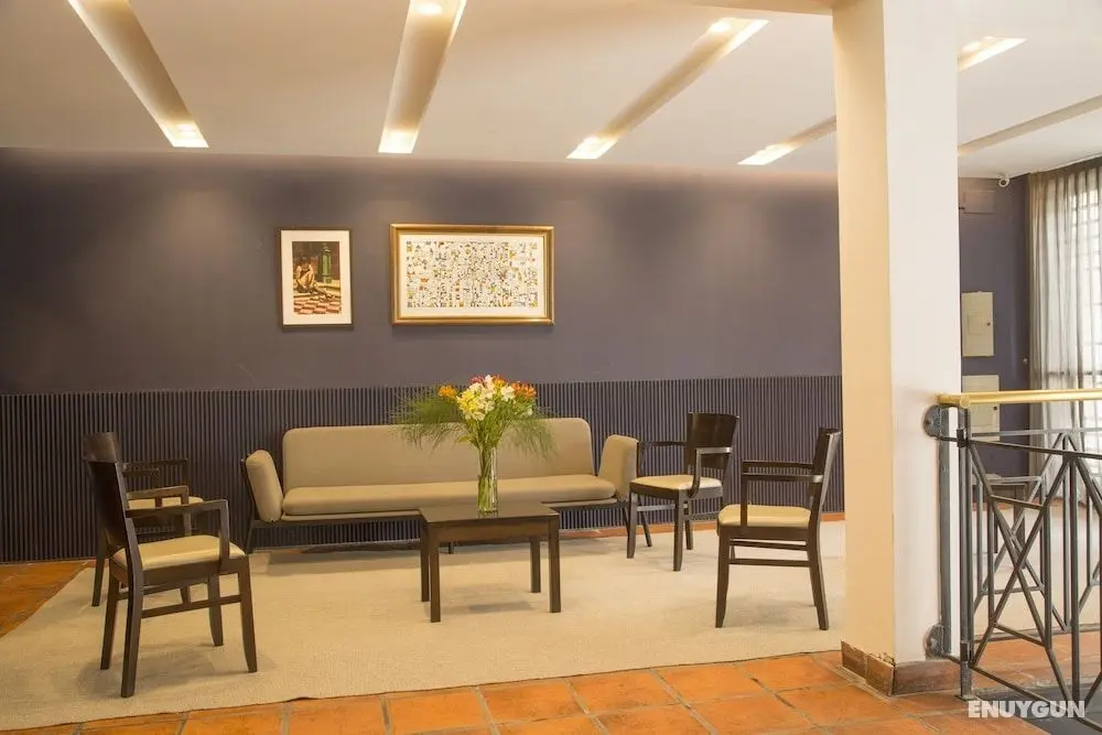 Boutique Apartments Plaza Dorrego - Lobi