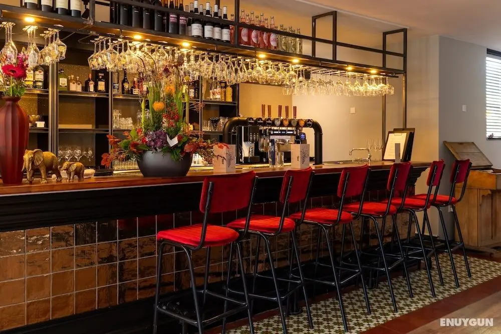 Boutique Hotel Four - Lobi