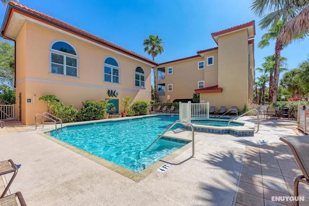 Bradenton Beach Club Bliss w/ Hot Tub & Private Beach Access by Amibr - Öne Çıkan Resim