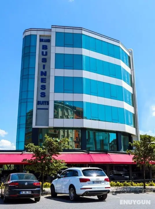 Brand Business Suits - Öne Çıkan Resim