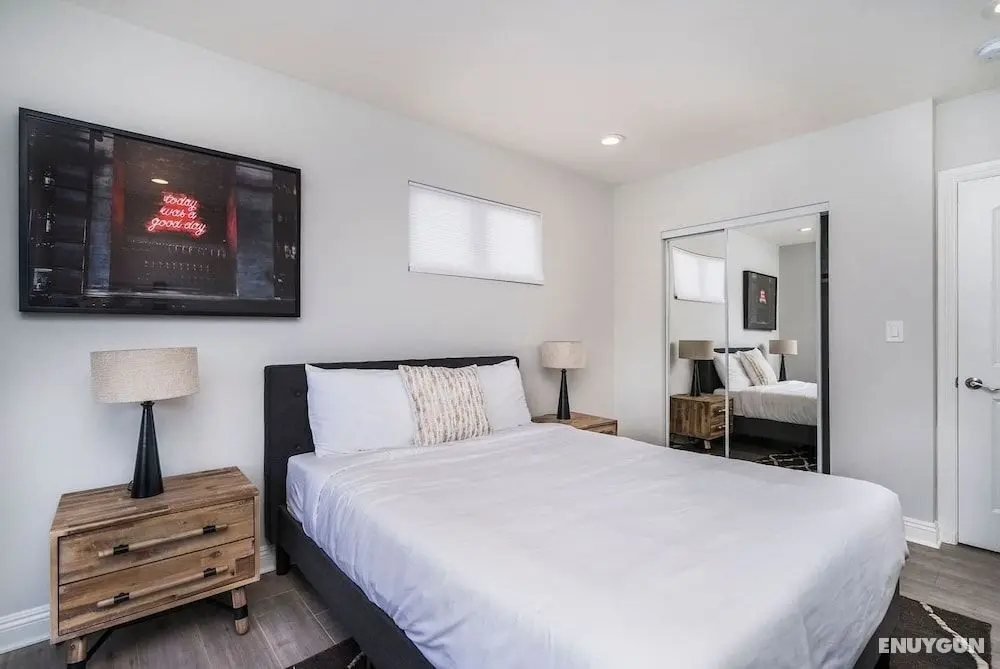 Brand NEW Luxury 3bdr Townhome In Silver Lake - Öne Çıkan Resim