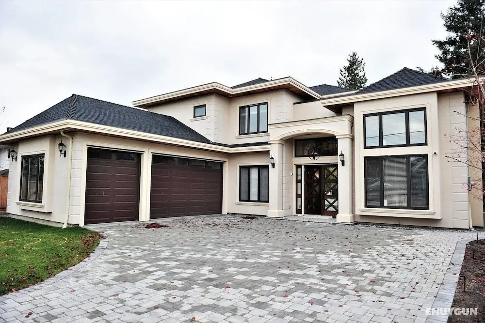 Brand New Luxury House - Öne Çıkan Resim