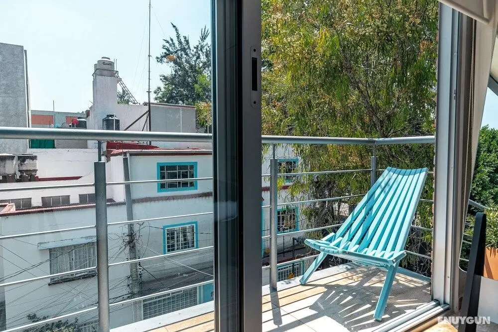 Brand New Studio in Perfect Location! - İç Mekan
