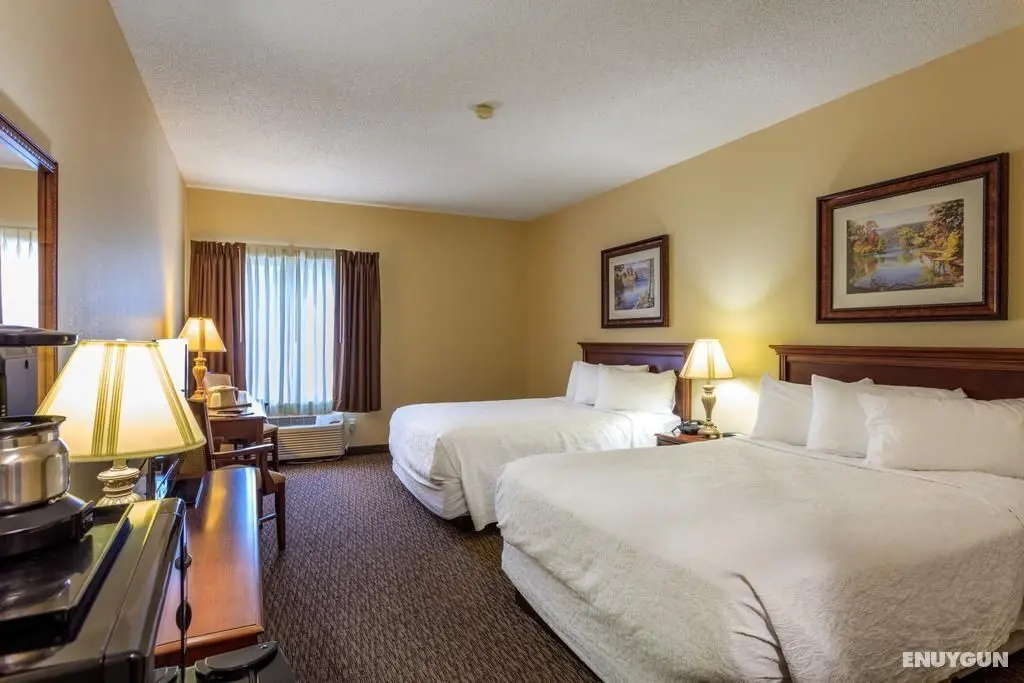 Branson Towers - Genel