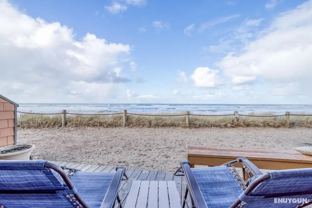 Breakers Beach House #4 - Öne Çıkan Resim