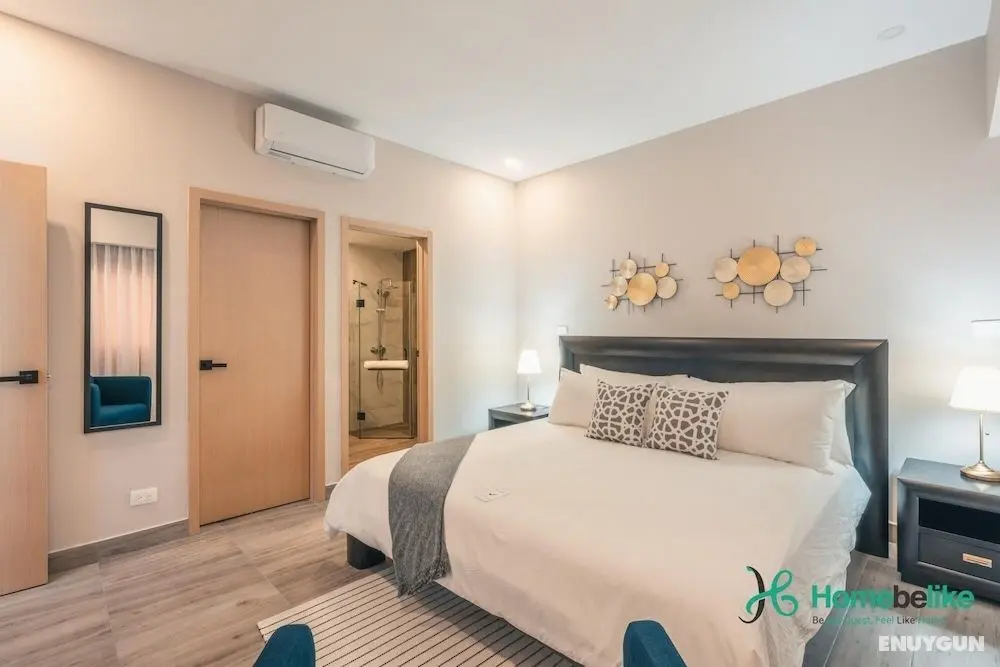 Breakfast Included Fully Serviced Apartment at Regatta Living II - 705 - Oda