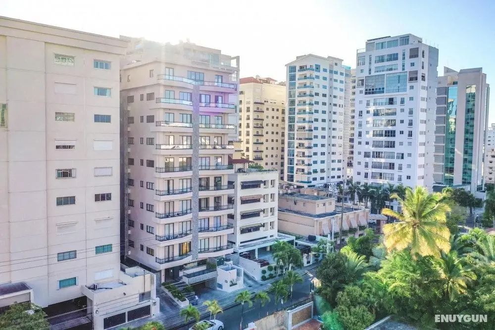 Breakfast Included Fully Serviced Apartment at Regatta Living II - 901 - Oda