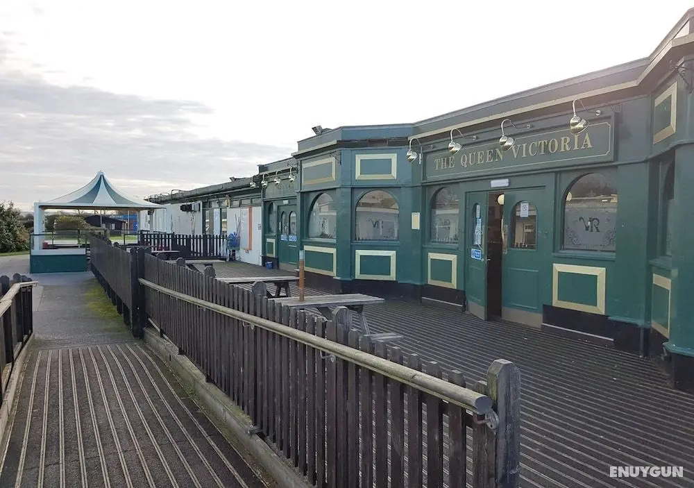 Brean Sands Holiday Park - Bar
