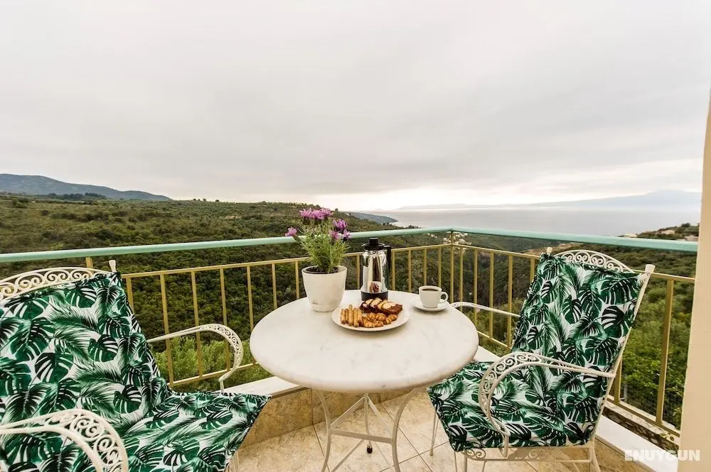 Breathtaking Sea View, Close To The Beach - Öne Çıkan Resim