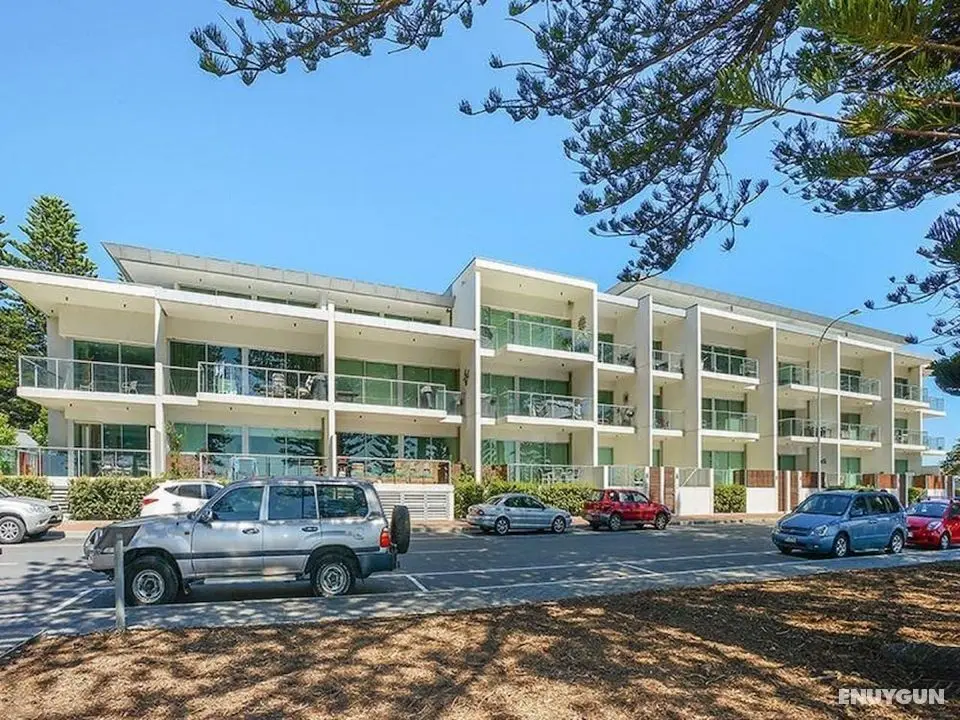 Breeze Beachfront Apartments - Öne Çıkan Resim