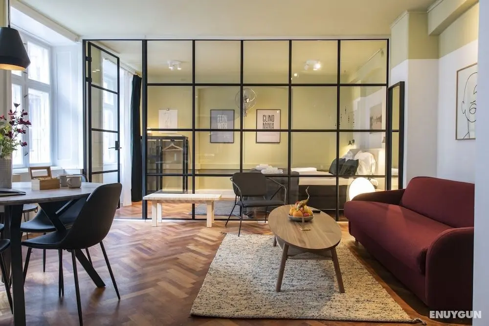 The Brewer apartments - Into This Place - Öne Çıkan Resim