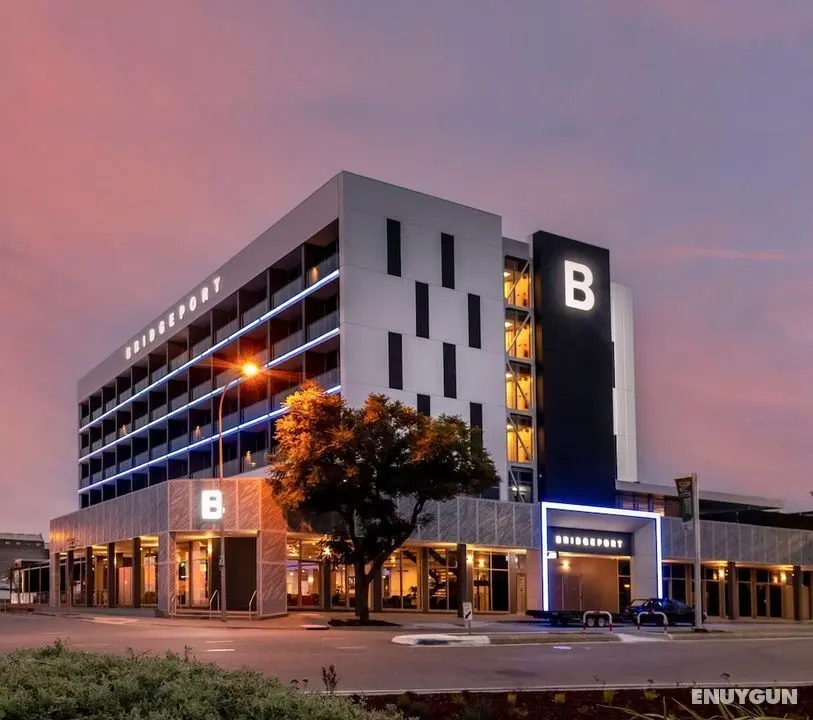 Bridgeport Hotel - Öne Çıkan Resim
