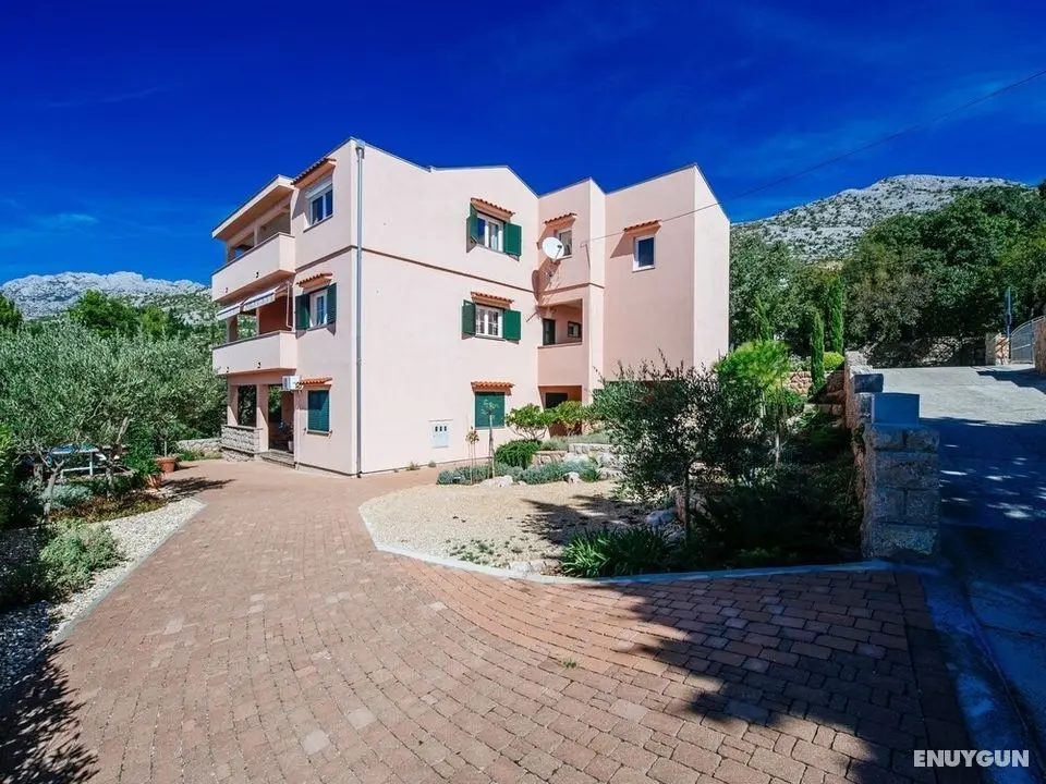 Bright Apartment in Dalmatia by the Sea - Dış Mekan