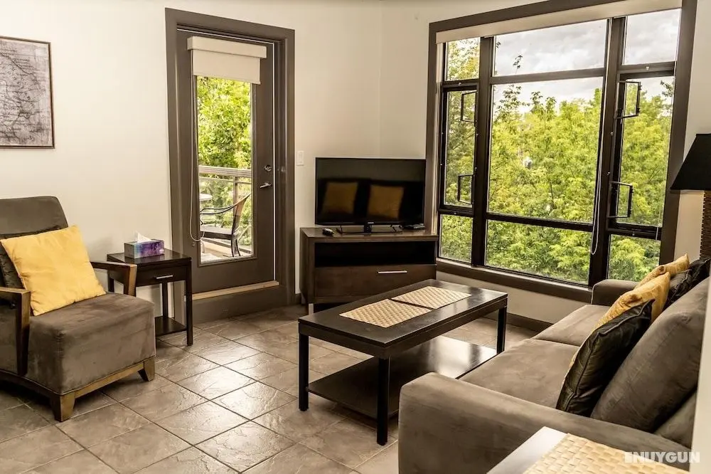 Bright Corner Apartment w/ Lake View #418 - Öne Çıkan Resim