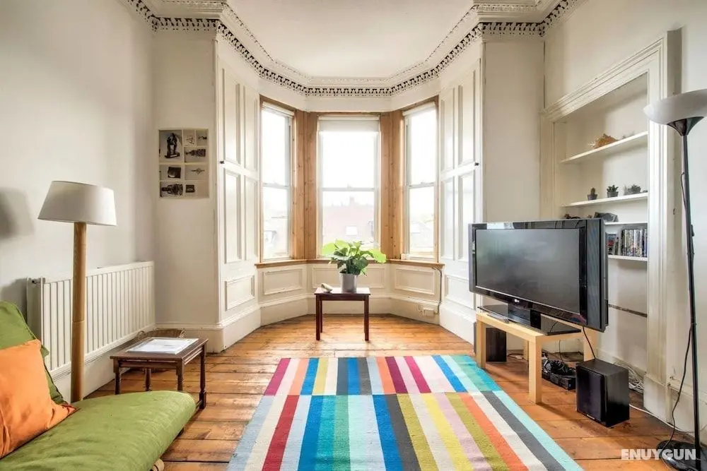 Bright Flat in City Centre for up to 6 Guests! - Öne Çıkan Resim