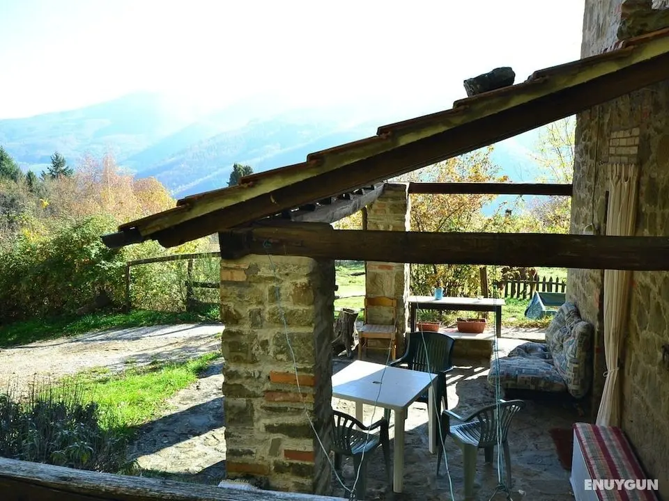 Bright Holiday Home in San Marcello with Pool near Meadows - Öne Çıkan Resim