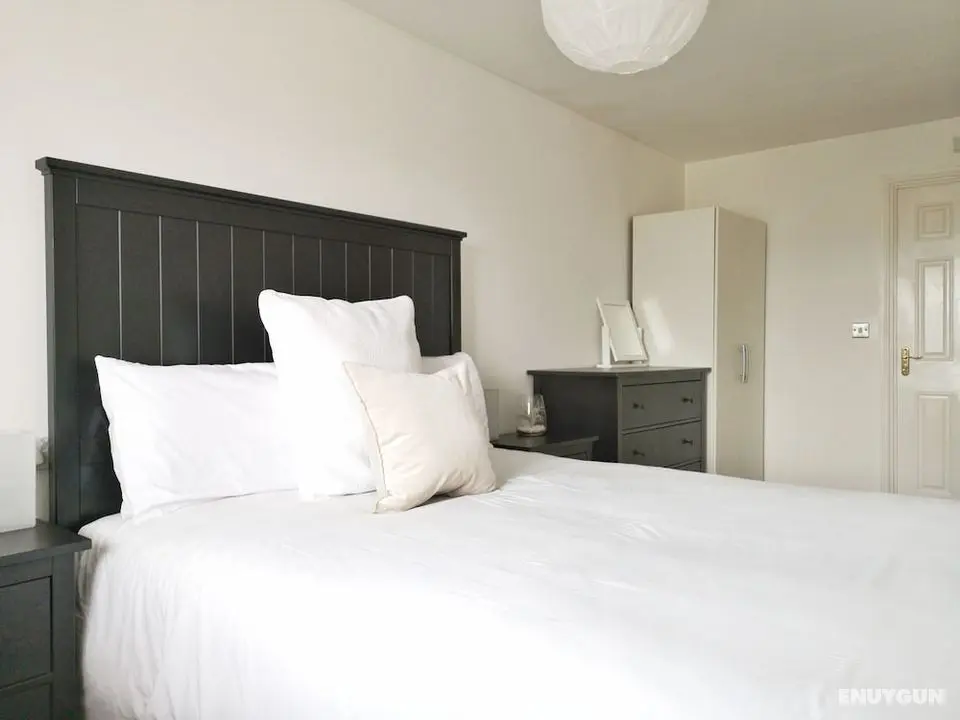 Bright & Modern 2BR Apartment Parking - Öne Çıkan Resim