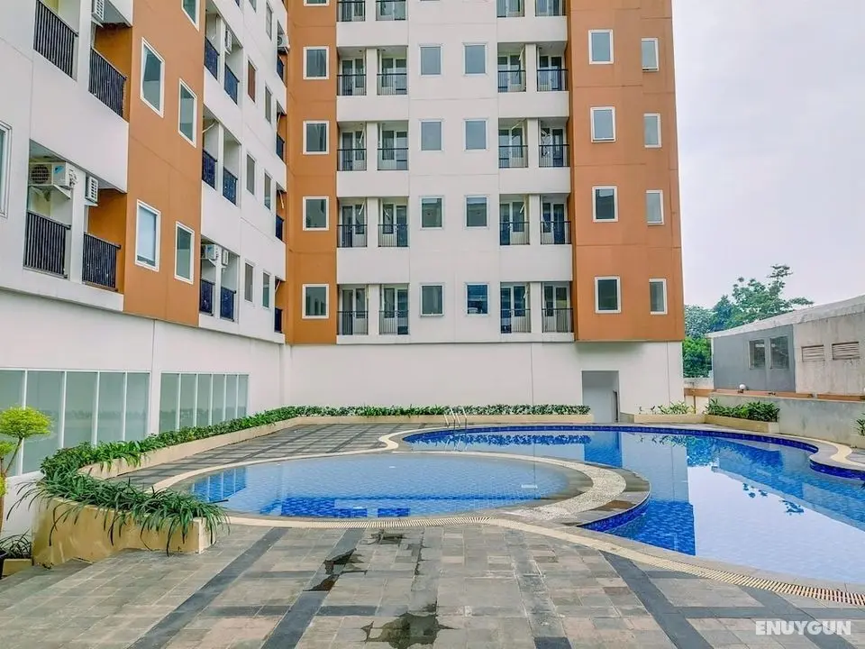 Bright Studio at Urban Heights Residences BSD Apartment - Havuz