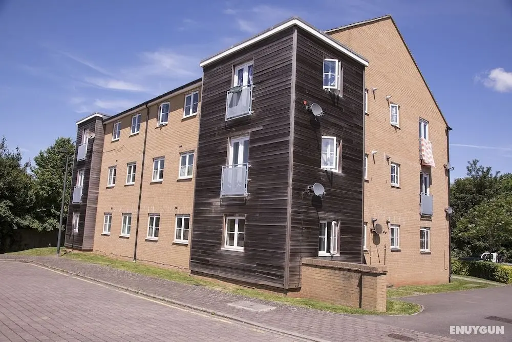 Bristol Apartment with Parking - Dış Mekan