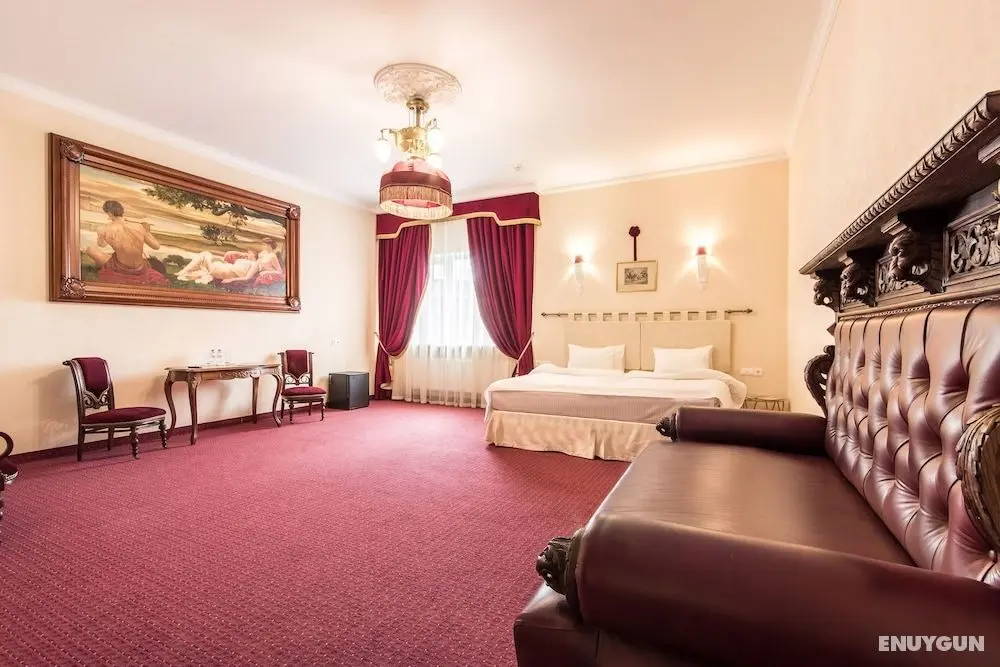 Bristol Hotel - Öne Çıkan Resim