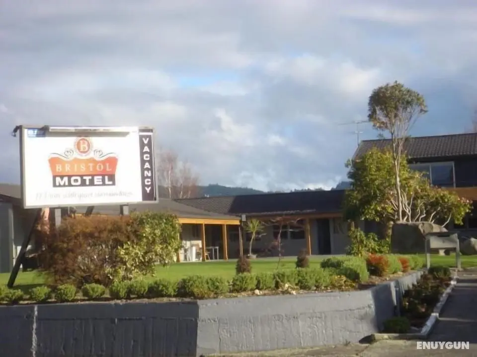 Bristol Motel - Öne Çıkan Resim