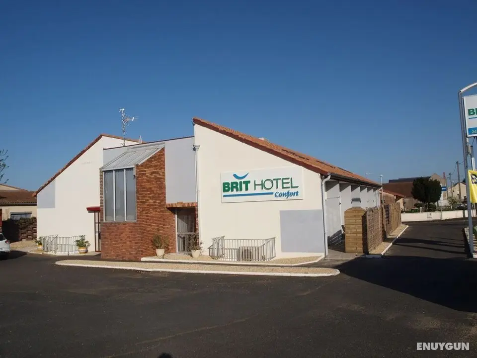 Brit Hotel Confort Thouars - Dış Mekan