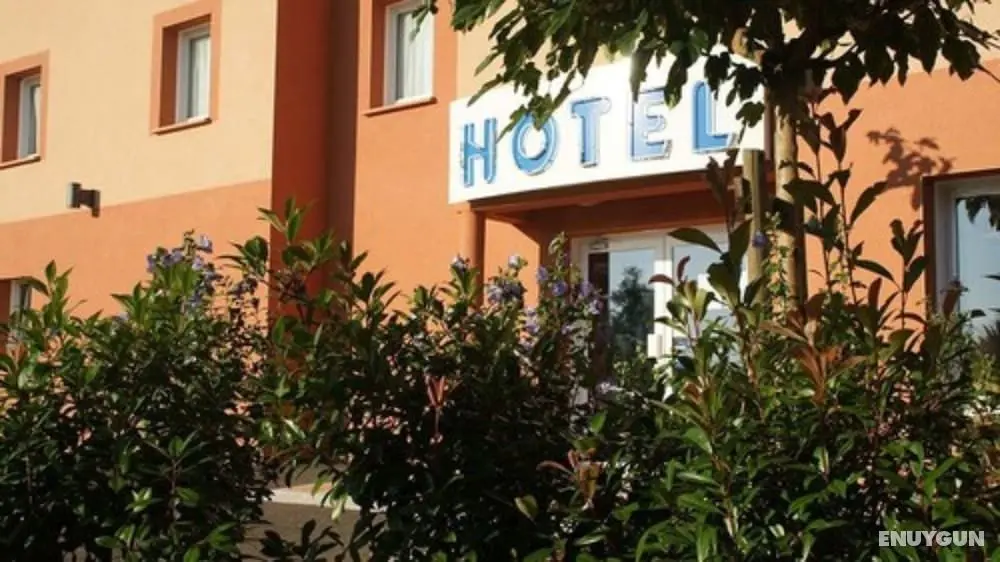 Brit Hotel Confort Villeneuve Sur Lot - Dış Mekan