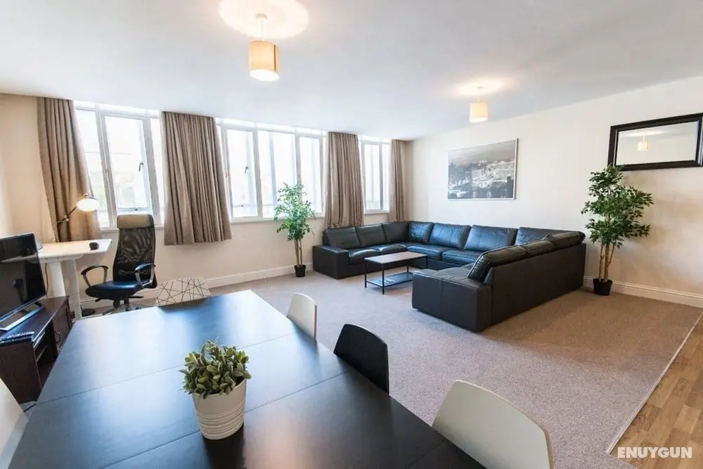 The Broadmead Forest - Spacious City Centre 3bdr Apartment - Oda
