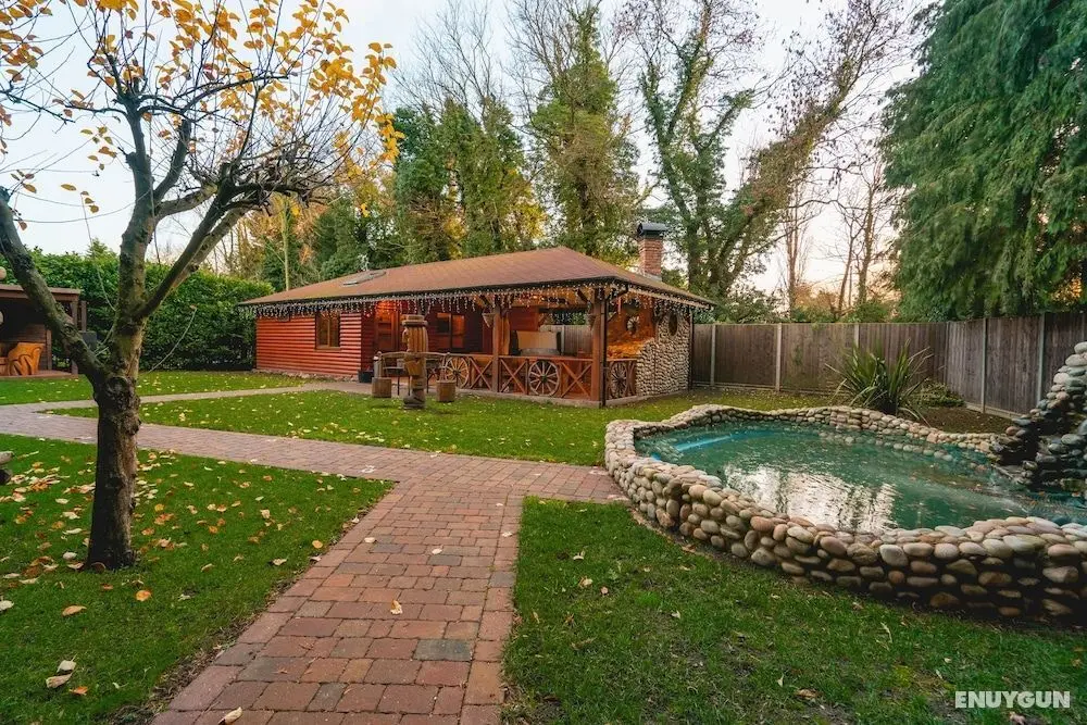 Brook Barn with Sauna & Hot Tub - Konum Öne Çıkanlar