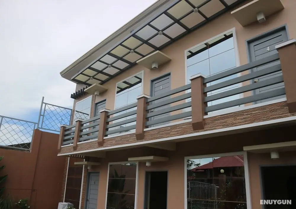 Brown Epitome Lodge - Dış Mekan