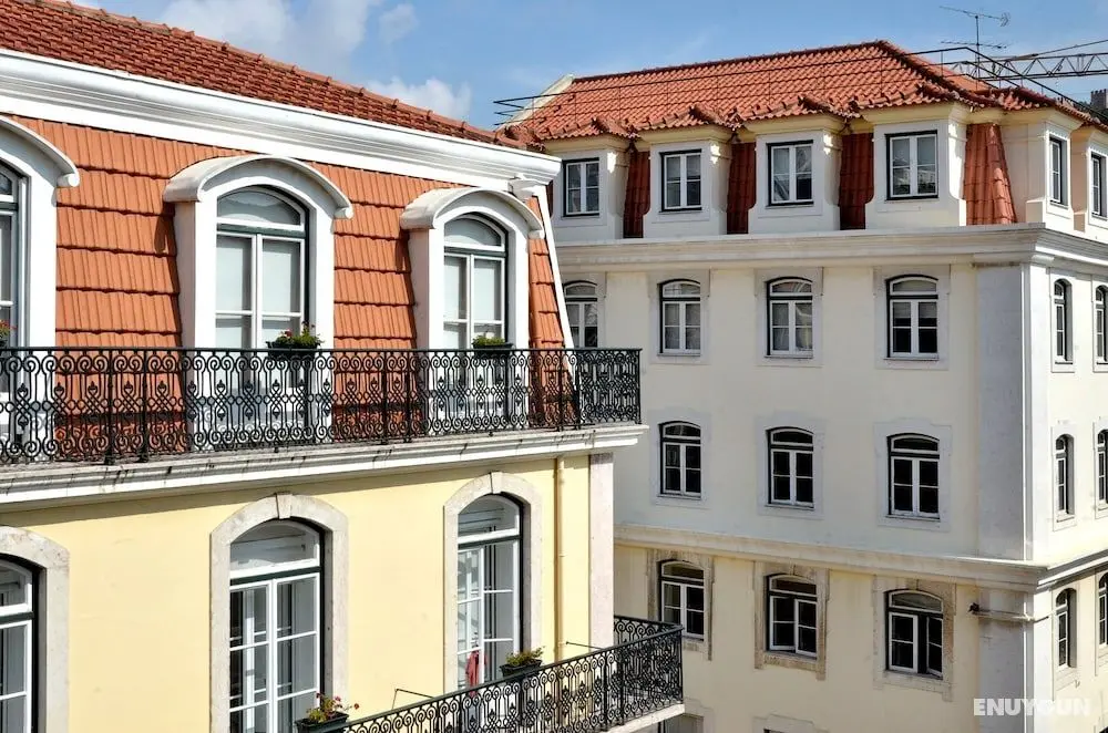 Browns Central Hotel - Dış Mekan