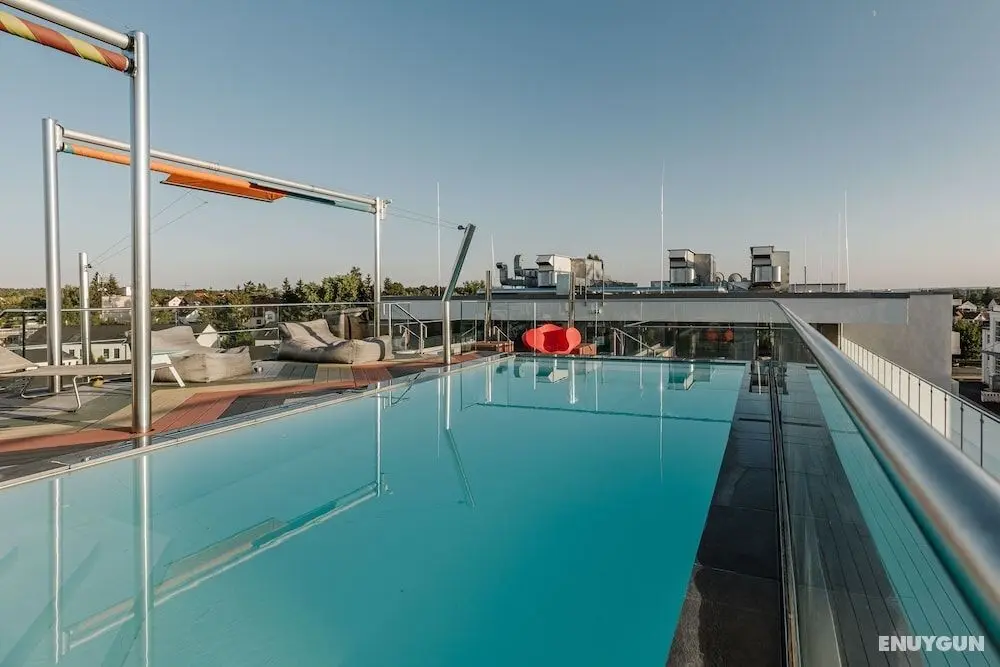 Brucklyn Suites - Havuz