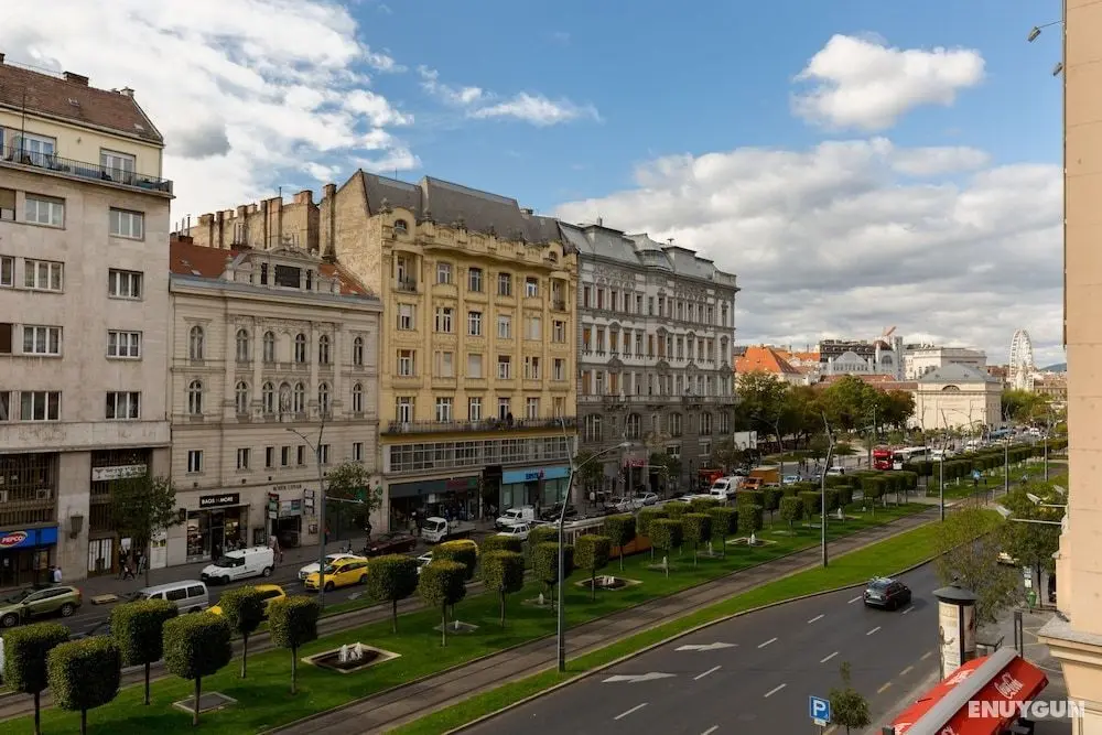 Budapest Holidays Fashion - Konum Öne Çıkanlar