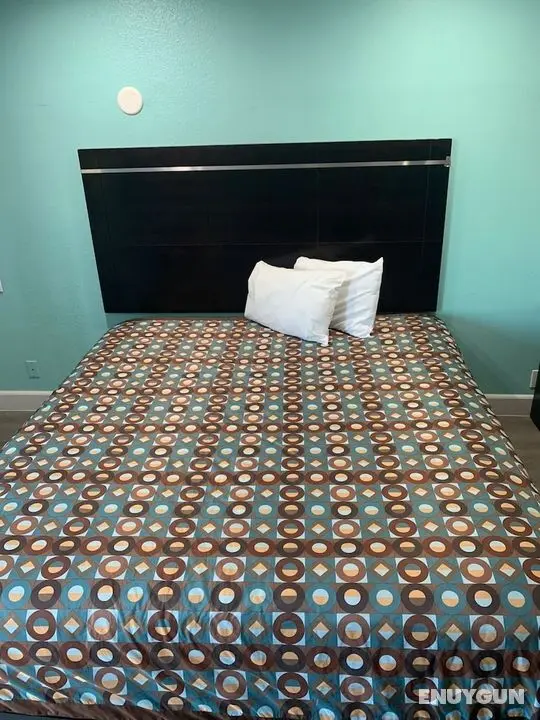 Budget Motel - Öne Çıkan Resim