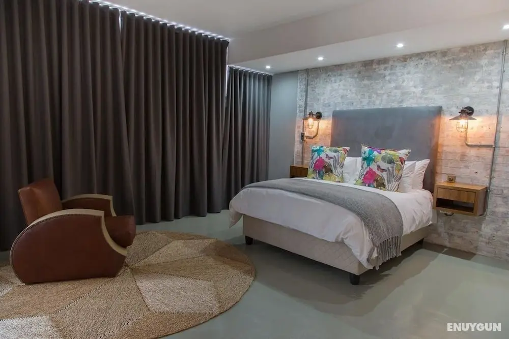Buitenkloof Studio - Öne Çıkan Resim