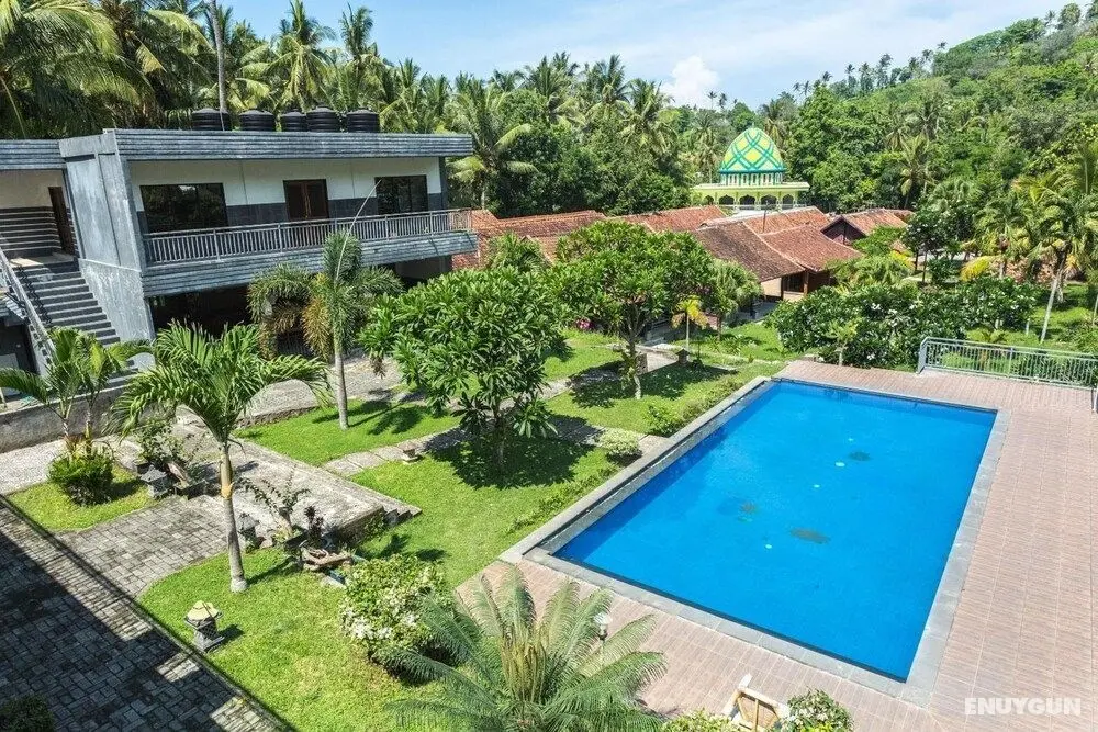 Bumi Aditya Hotel - Havuz