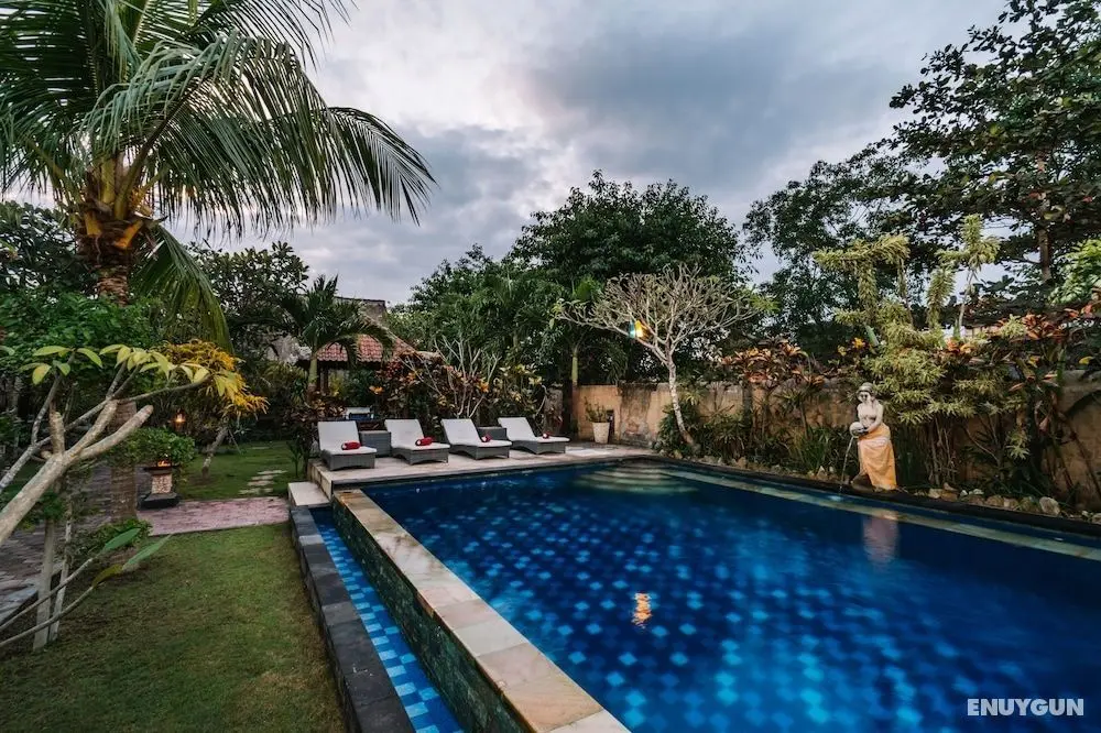 Bunda 7 Bungalow - Havuz