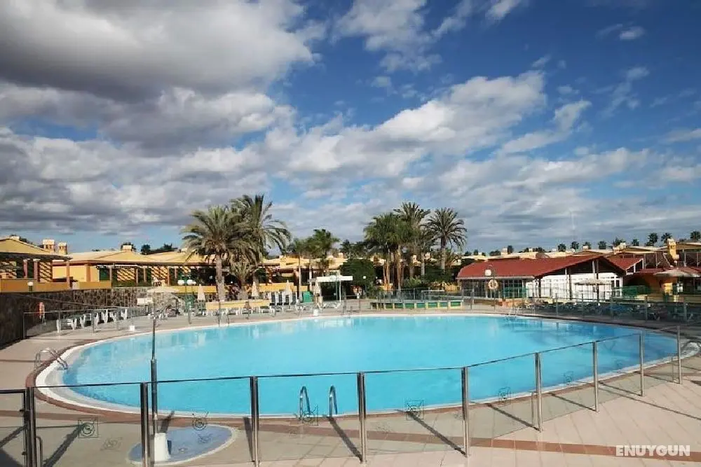 Bungalow en Vista Golf - Havuz