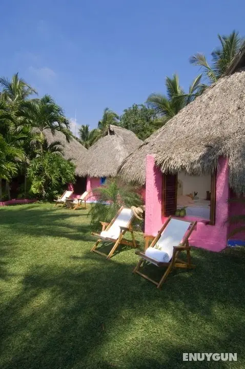 Bungalows in Careyes - Öne Çıkan Resim