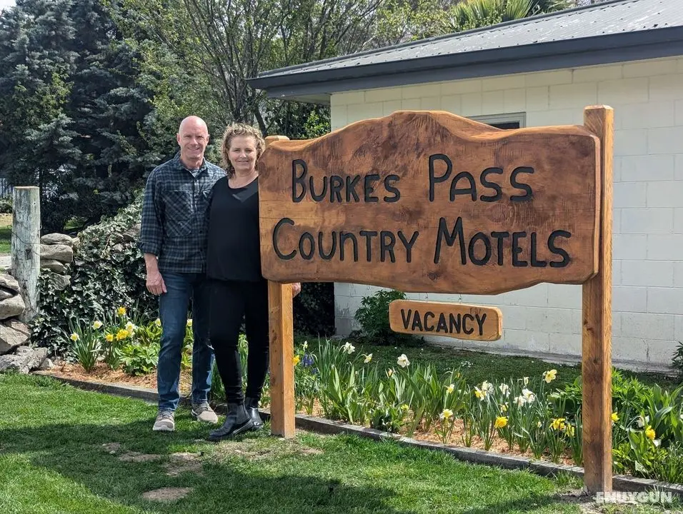 BURKES PASS COUNTRY MOTEL - Öne Çıkan Resim