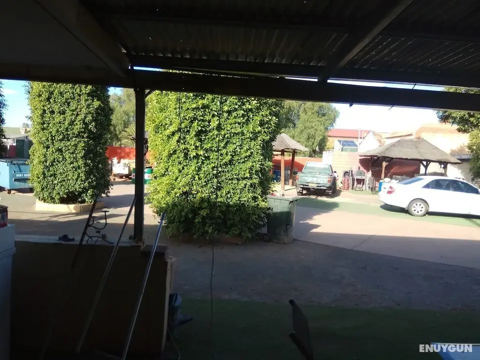 Burt Street Gardens - Öne Çıkan Resim