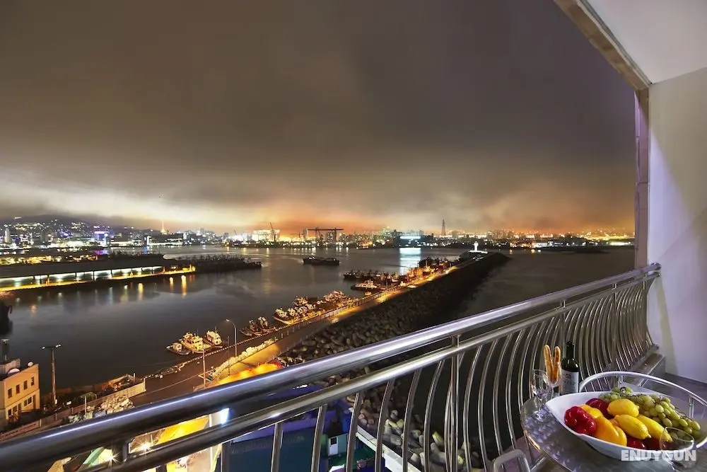 Busan Beach Hotel Busan Songdo - Konum Öne Çıkanlar