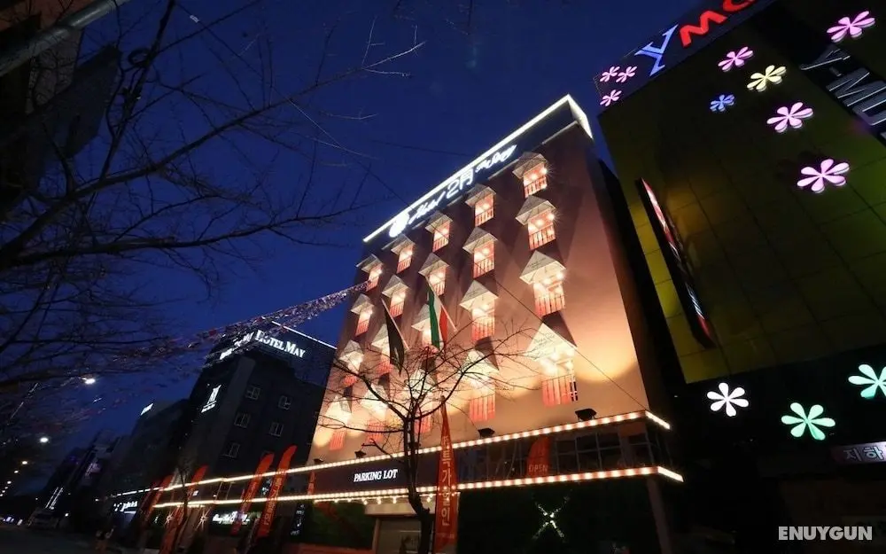 Busan Iwol Hotel Shinho Branch - Dış Mekan