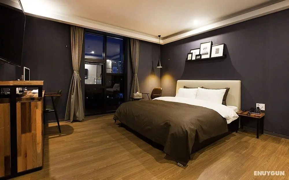 Busan Yeonsan Togok Brown Dot - Oda