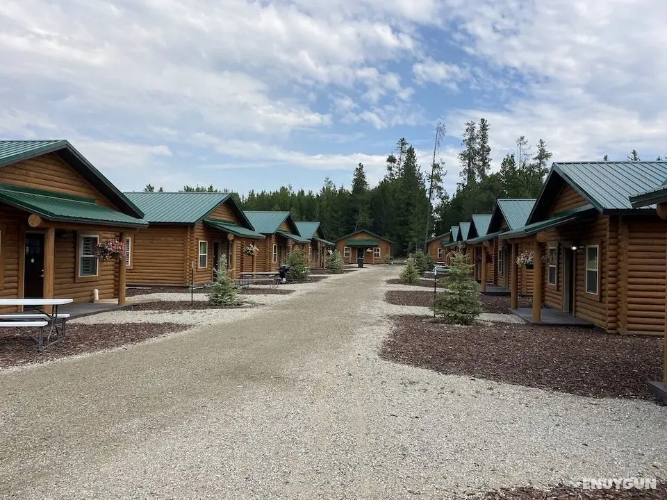 Cabin Village - Öne Çıkan Resim