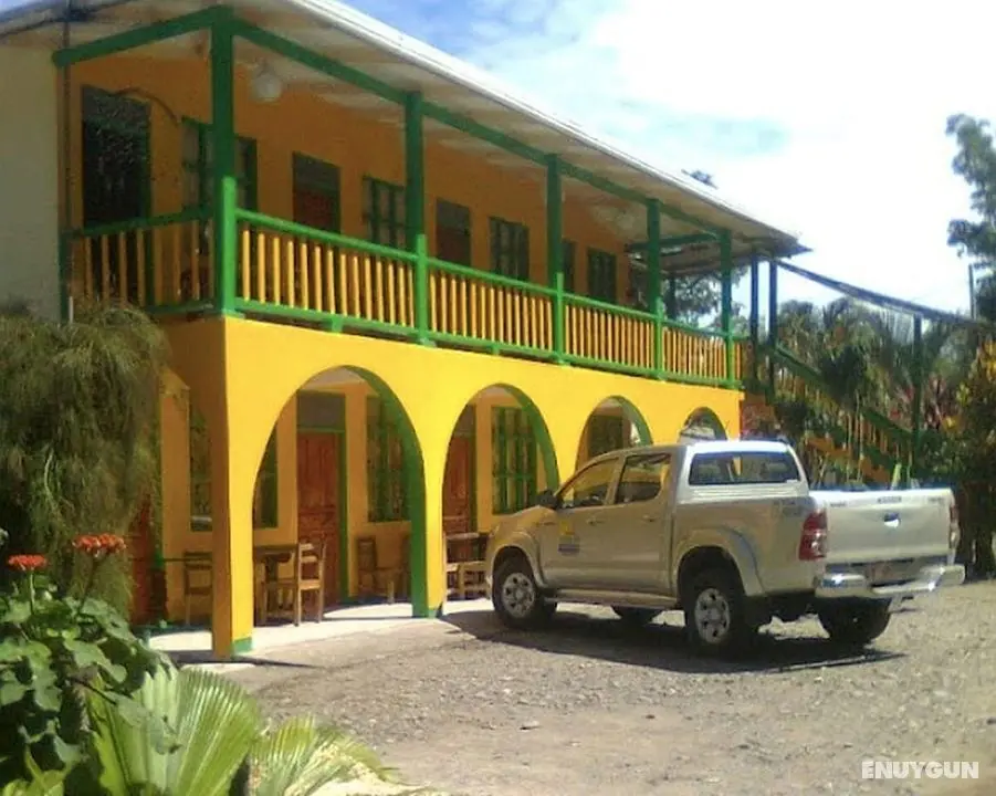 Cabinas Manzanillo Caribe Sur CR - Öne Çıkan Resim