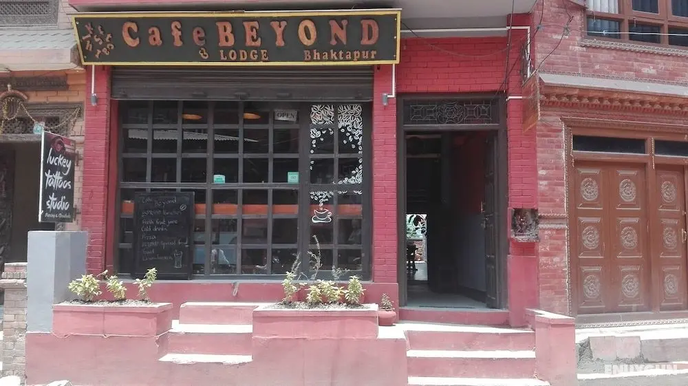 Cafe Beyond And Guest House - Öne Çıkan Resim