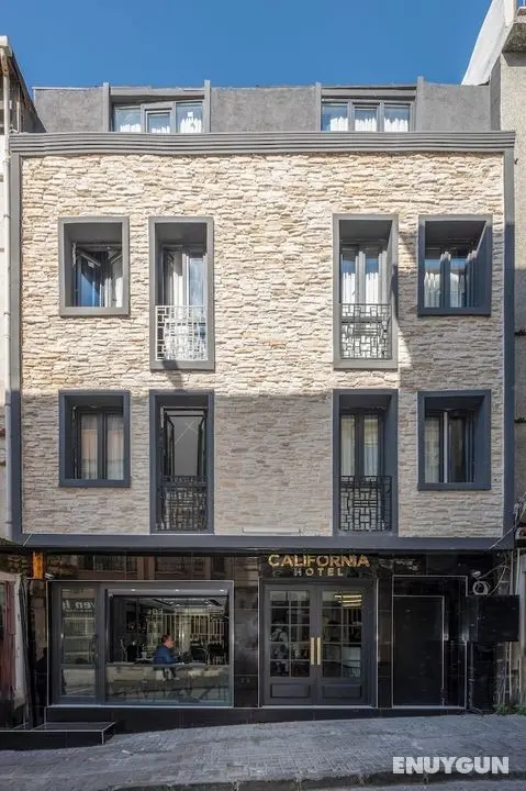 California Hotel - Dış Mekan