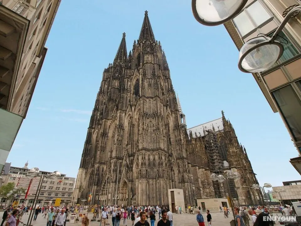 Callas Hotel am Dom - Genel