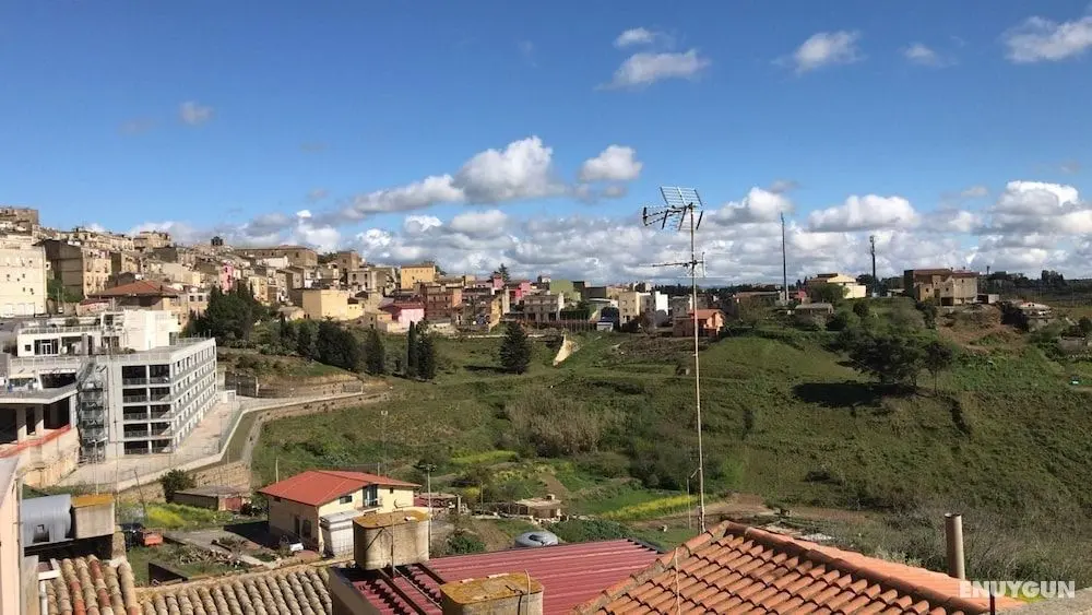 Caltagirone Casa Serena - Konum Öne Çıkanlar